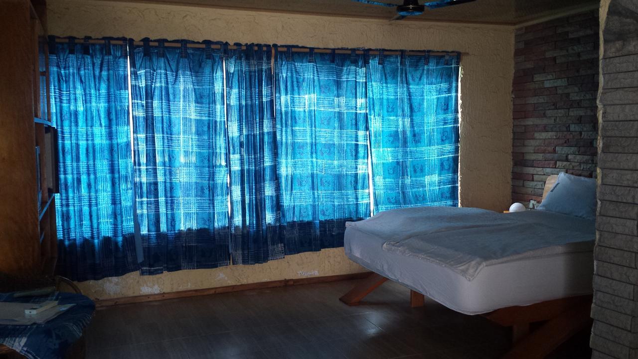 Biriwa Beach Hotel Extérieur photo