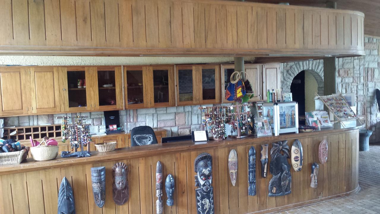 Biriwa Beach Hotel Extérieur photo