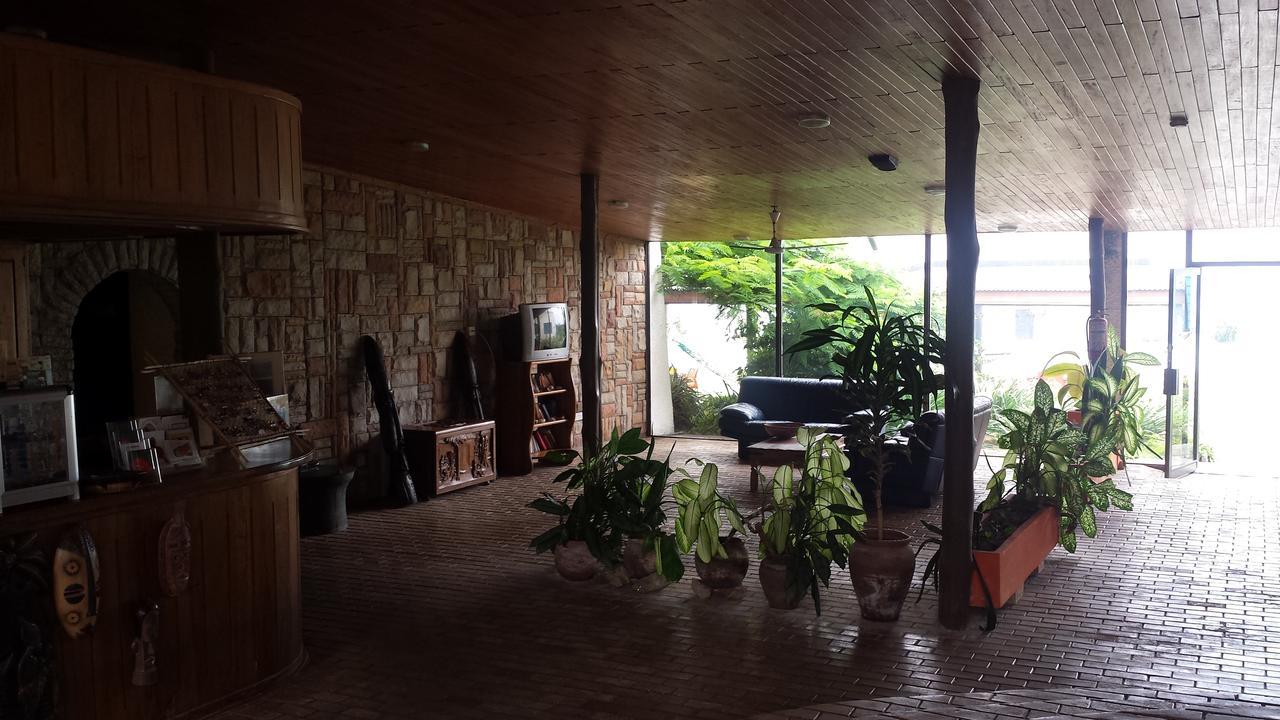 Biriwa Beach Hotel Extérieur photo