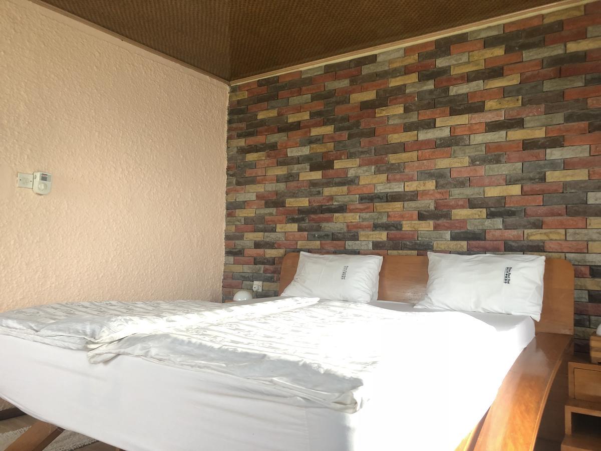 Biriwa Beach Hotel Extérieur photo